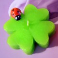 Candle-Four-leaf-clover-with-a-Ladybird-1